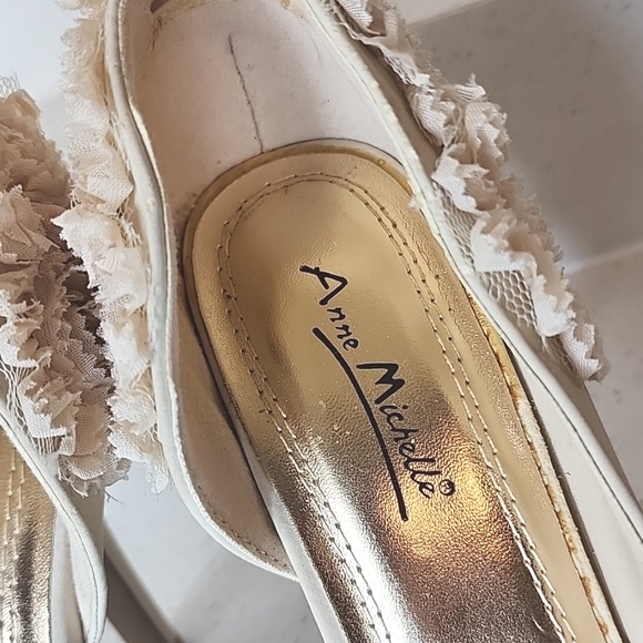 Anne Michele women's open toe shoes Size 7 1/2 with floral lace. - Picture 6 of 13